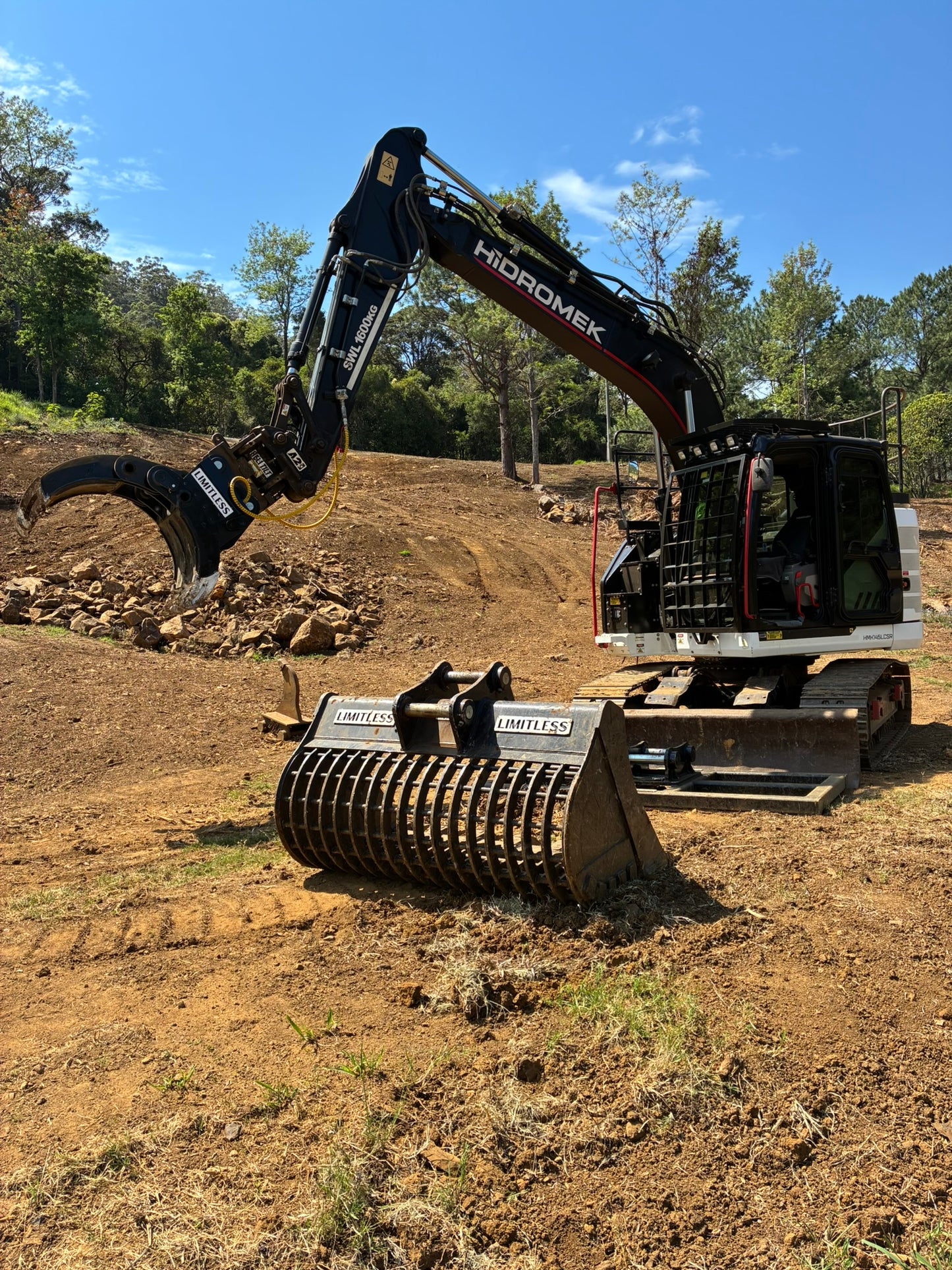 Twin cylinder Hydraulic Grabs