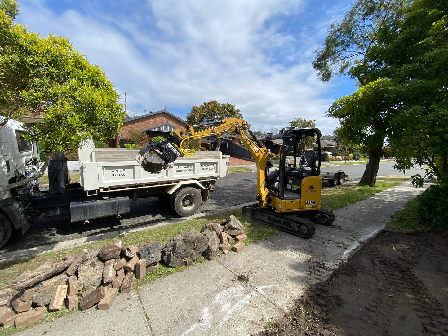 Twin cylinder Hydraulic Grabs